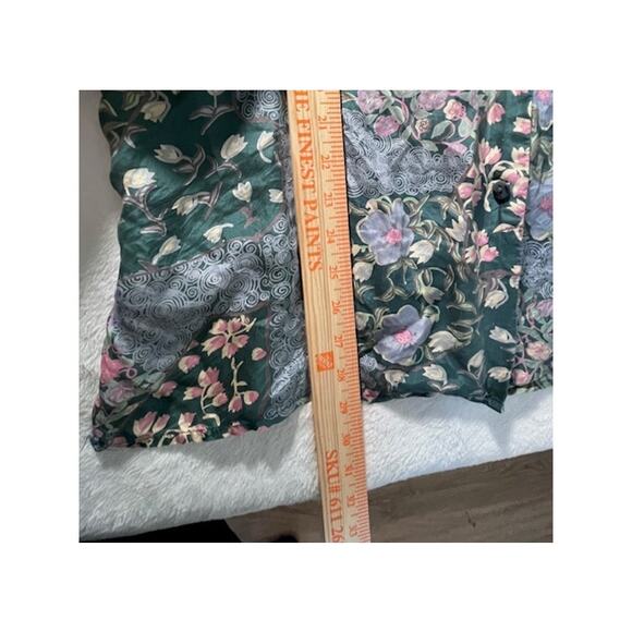 Vtg Stunt Collections 100% Silk Blouse | Size Large | Dark Floral Y2K Aesthetic - Picture 5 of 6